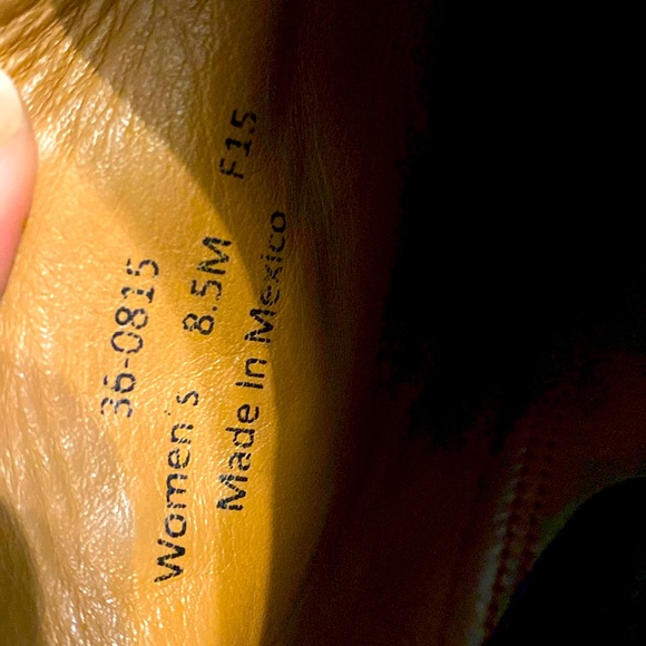 Trask, Suede, Made in Mexico, Women’s Heeled booties, size 8.5 lace up detail - Picture 3 of 7